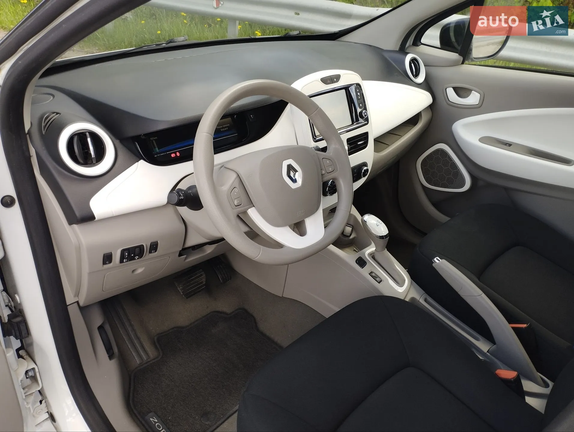 2019 Renault ZOE - мініатюра 17