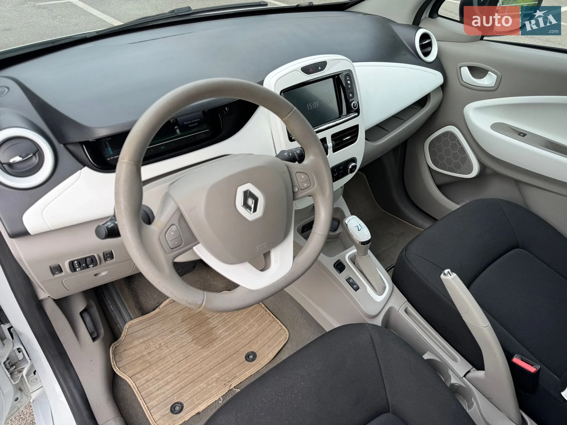 2017 Renault ZOE - мініатюра 12
