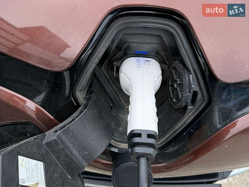 Хэтчбек Renault Zoe 2015 в Ровно