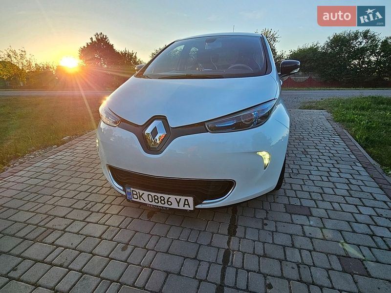Хэтчбек Renault Zoe 2016 в Ровно