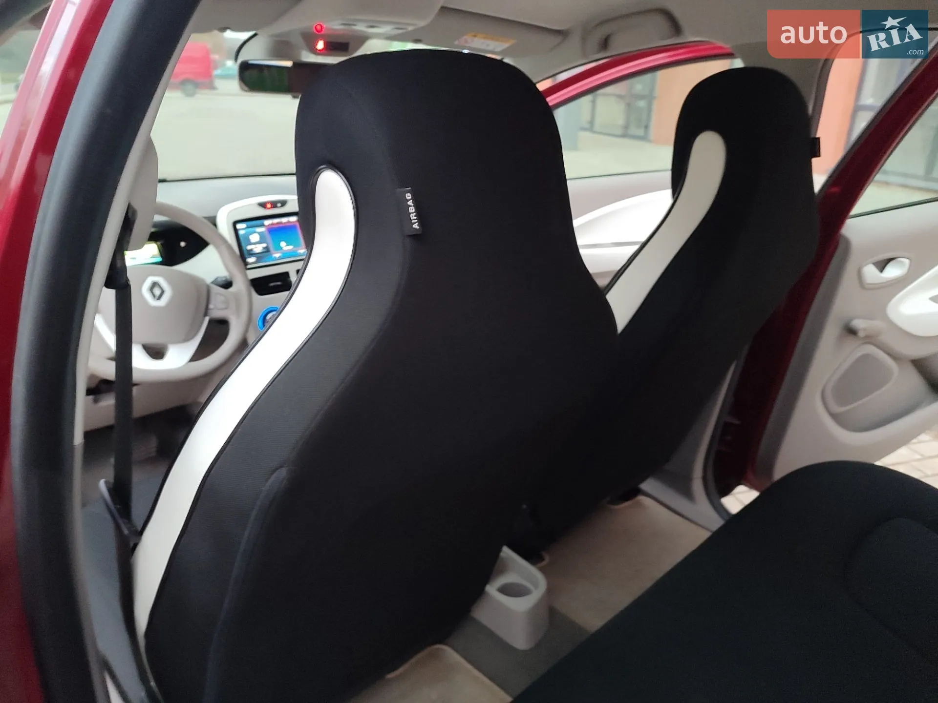 2017 Renault ZOE - мініатюра 15