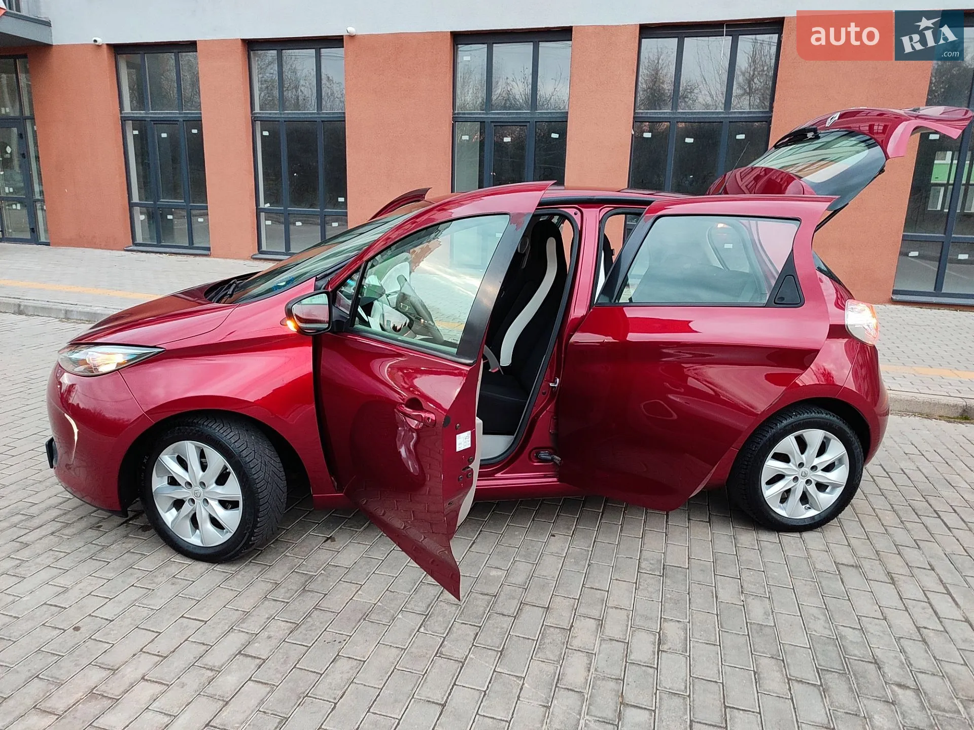 2017 Renault ZOE - мініатюра 47