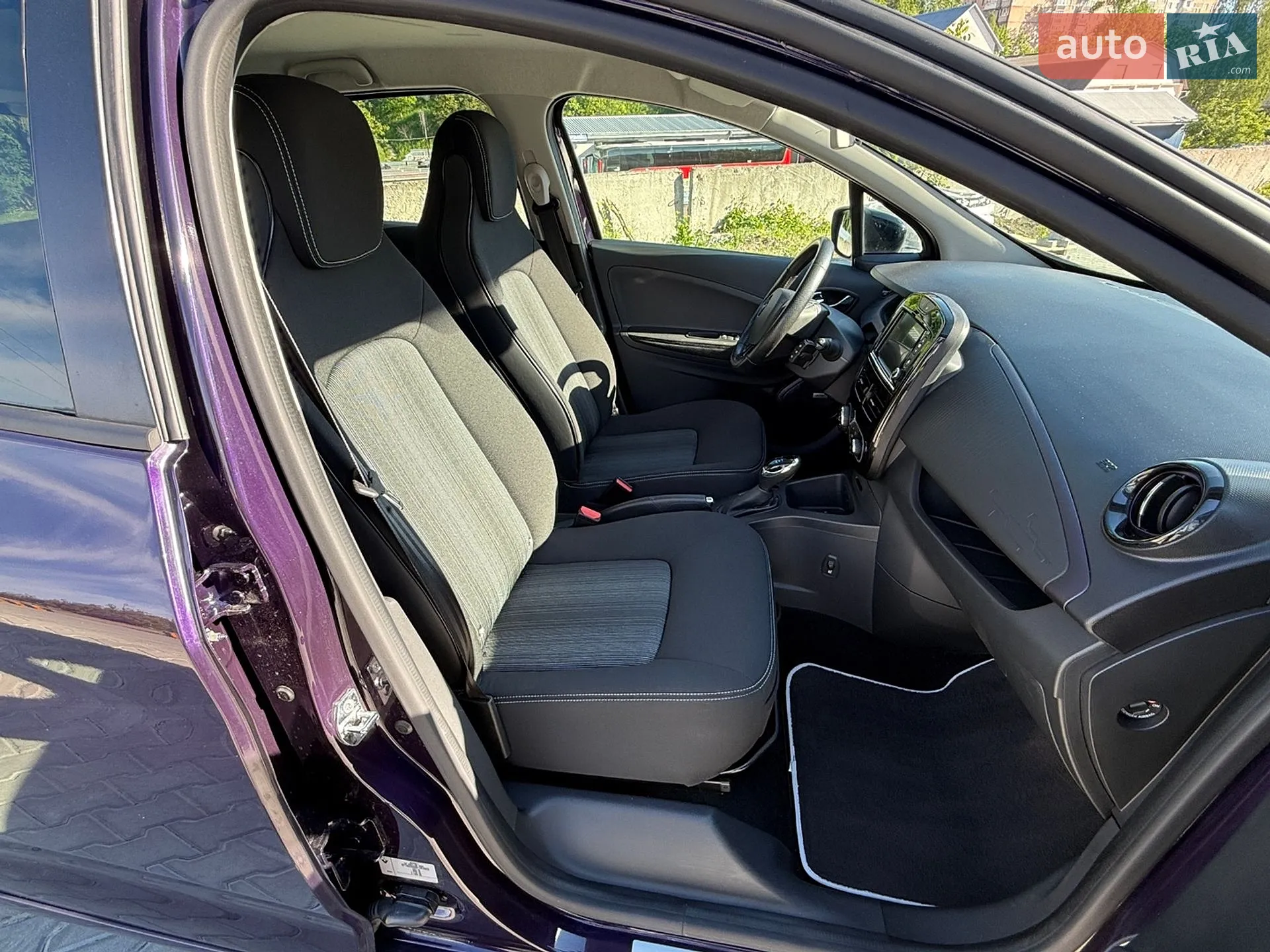 2018 Renault ZOE - мініатюра 16