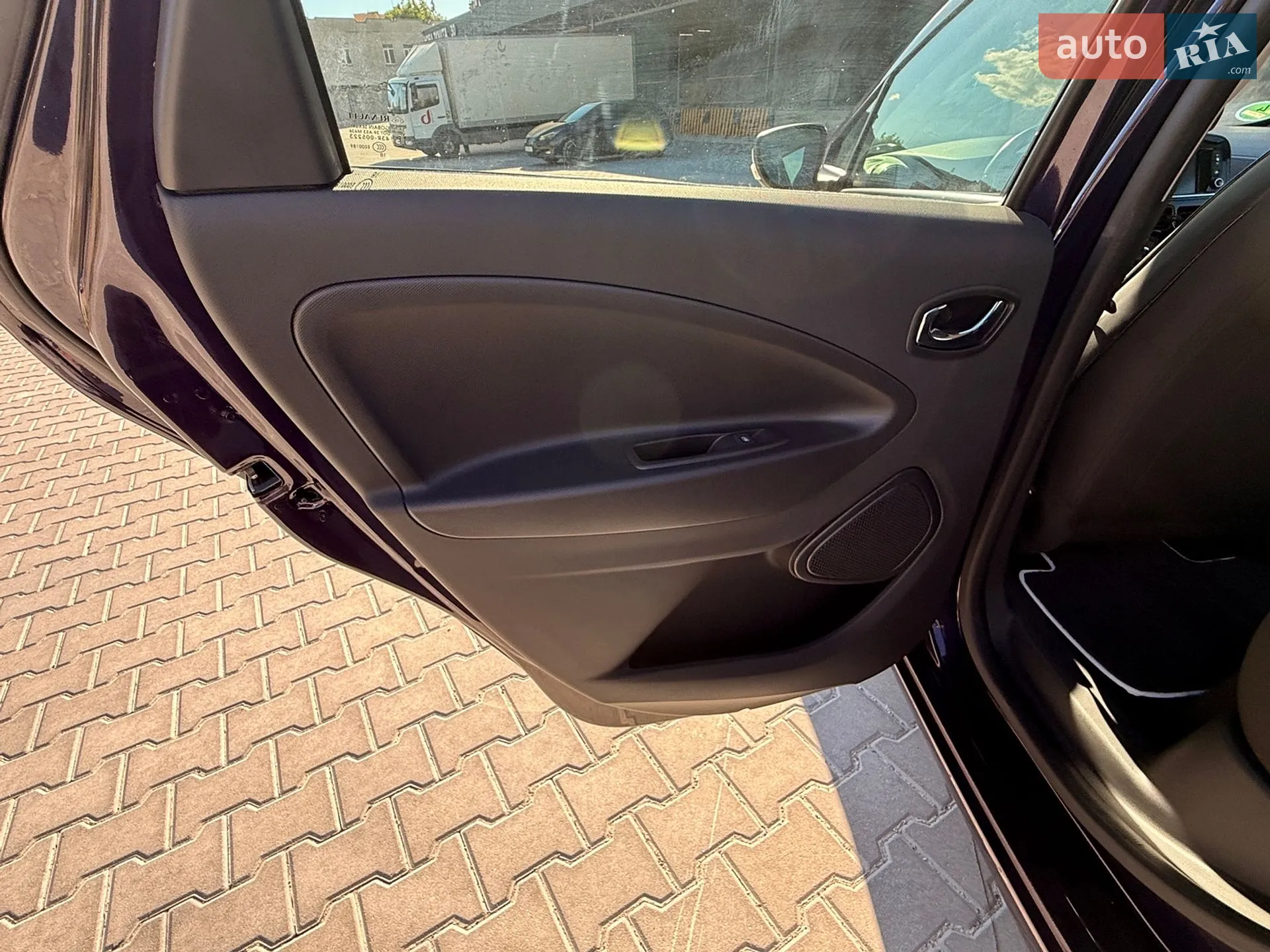 2018 Renault ZOE - мініатюра 21