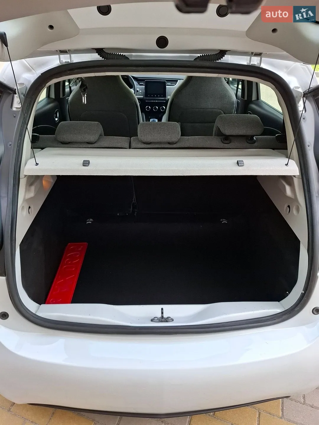 2020 Renault ZOE - мініатюра 21