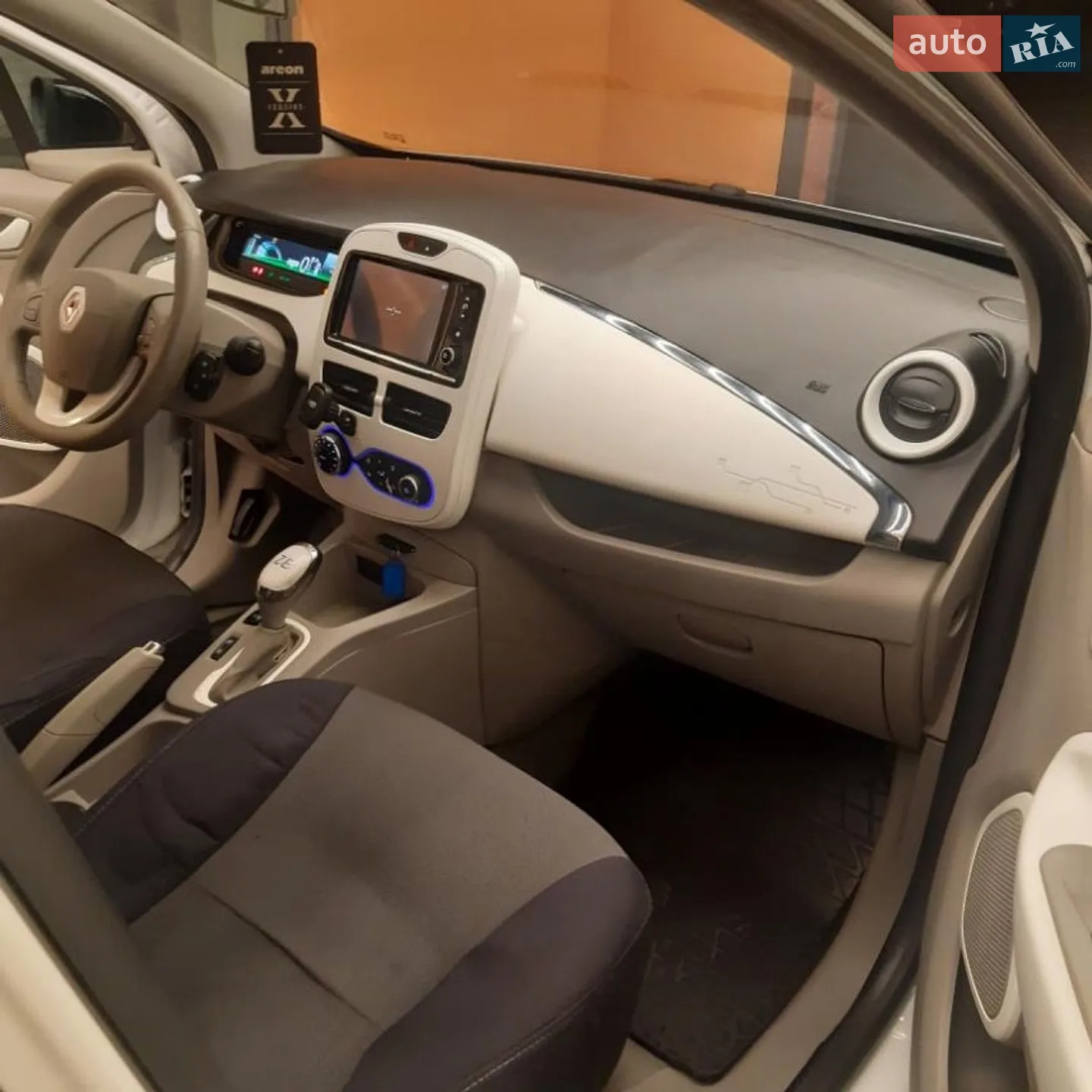 2015 Renault ZOE - мініатюра 10