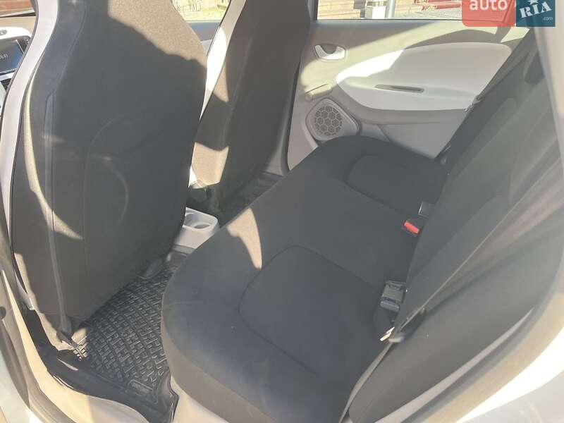 Хэтчбек Renault Zoe 2015 в Черновцах