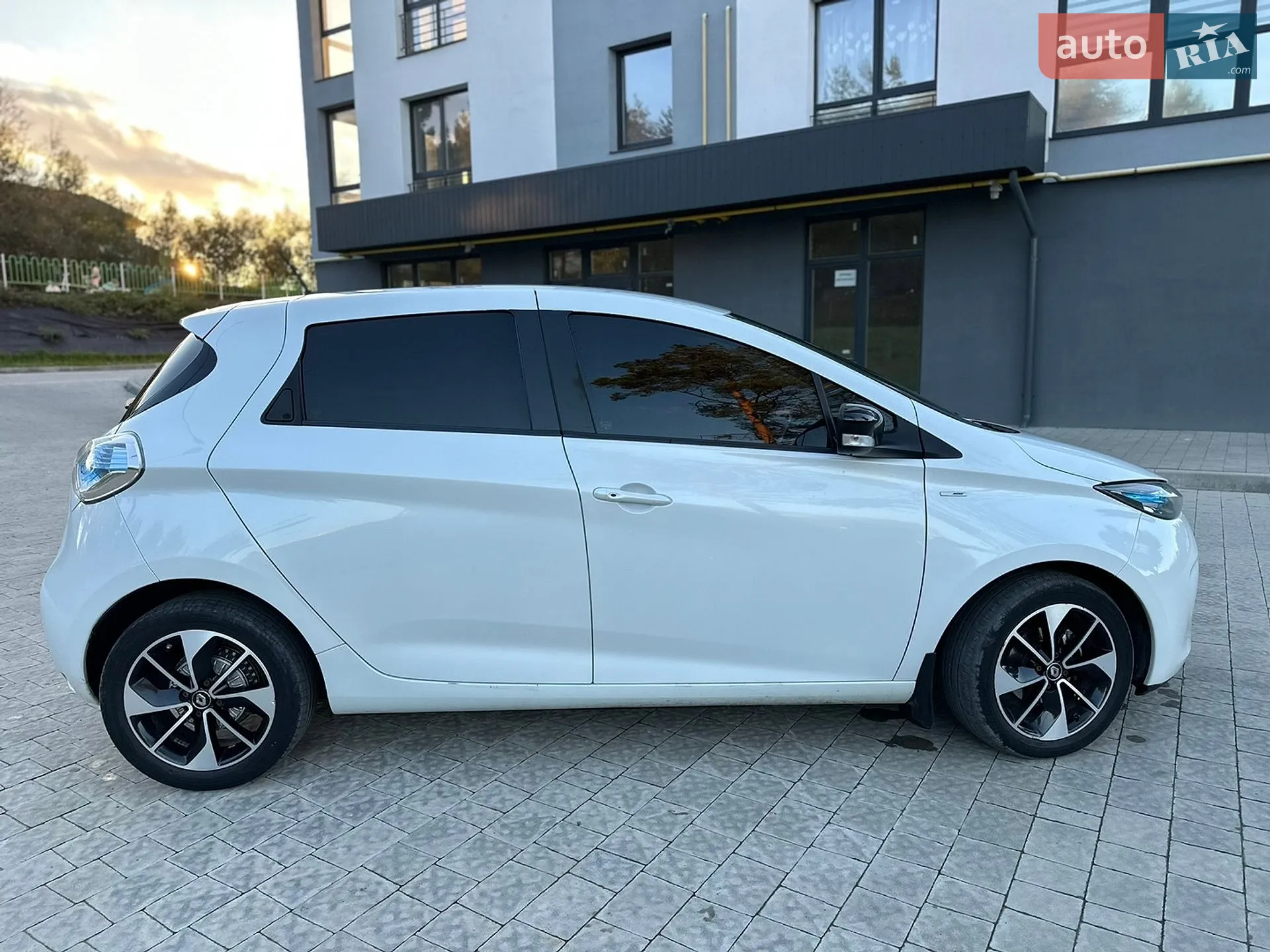 2017 Renault ZOE - мініатюра 9