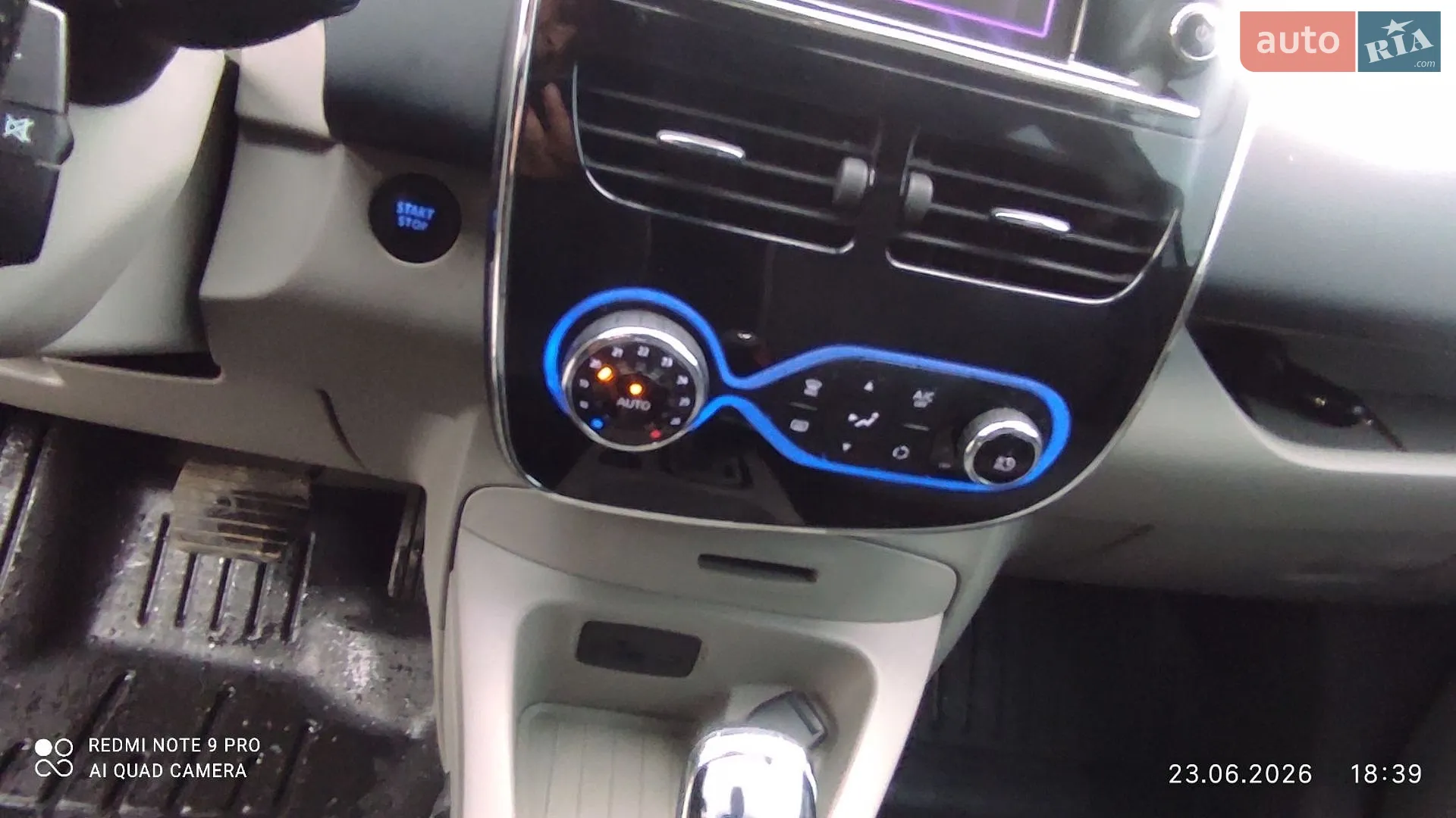 2015 Renault ZOE - мініатюра 11
