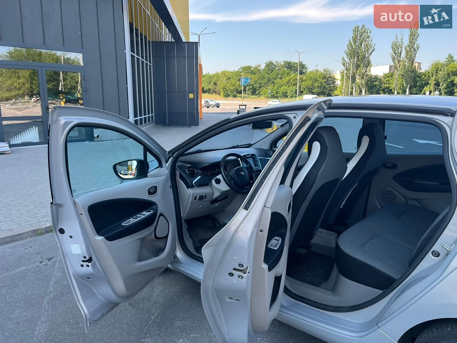 2015 Renault ZOE - мініатюра 9