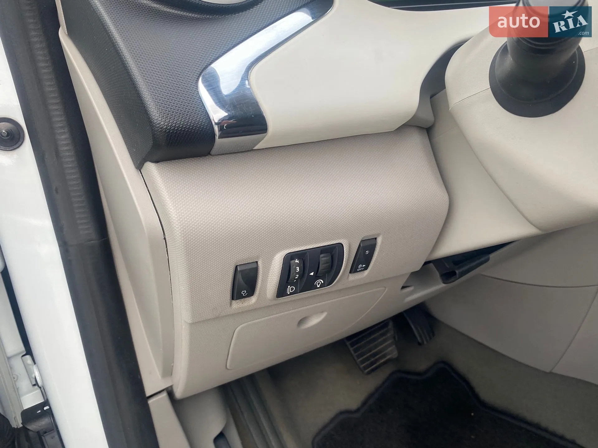 2015 Renault ZOE - мініатюра 18