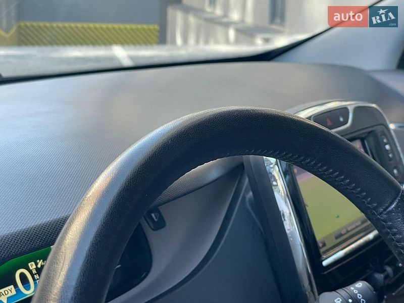Хетчбек Renault Zoe 2016 в Львові
