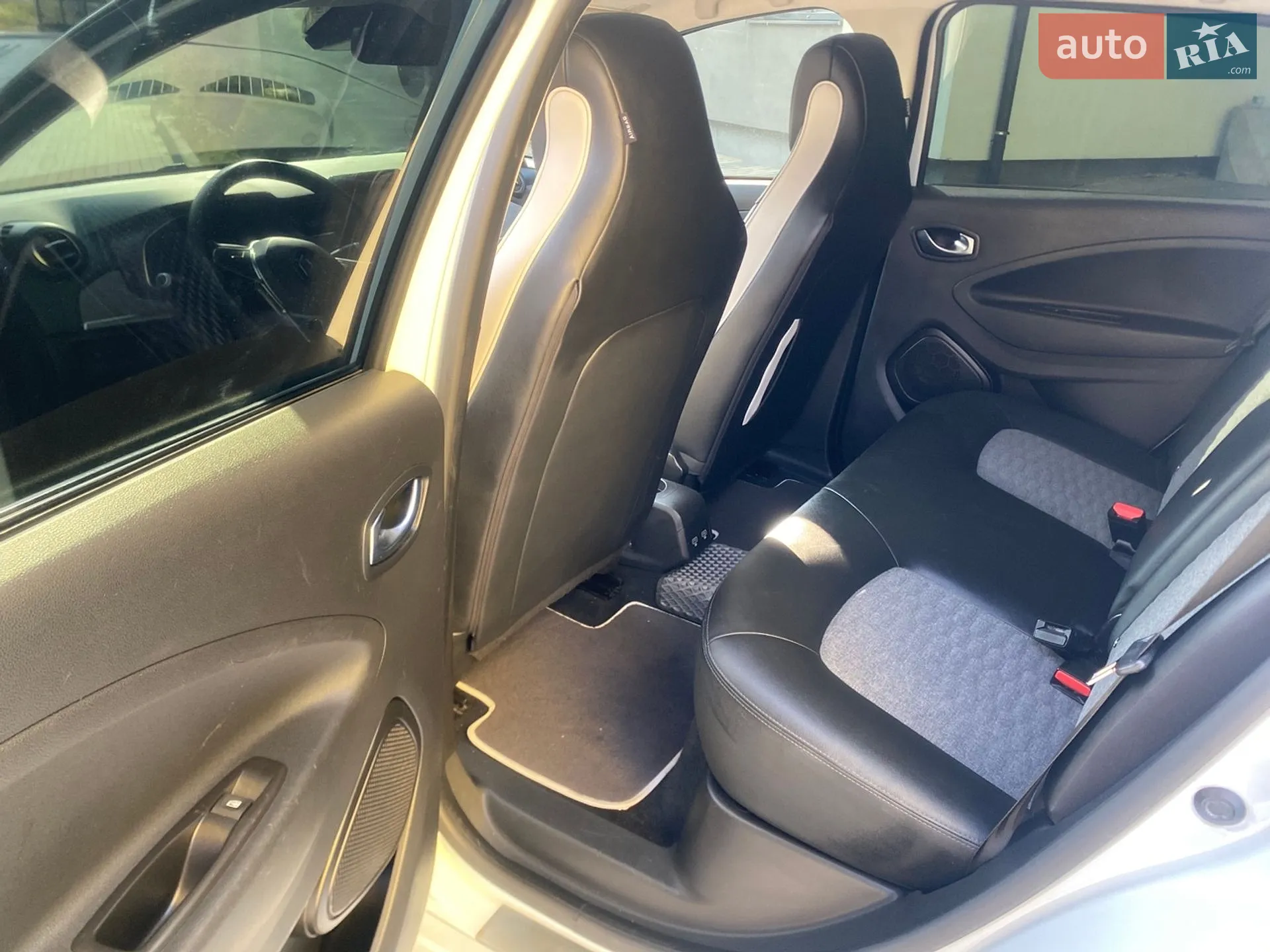 2019 Renault ZOE - мініатюра 16