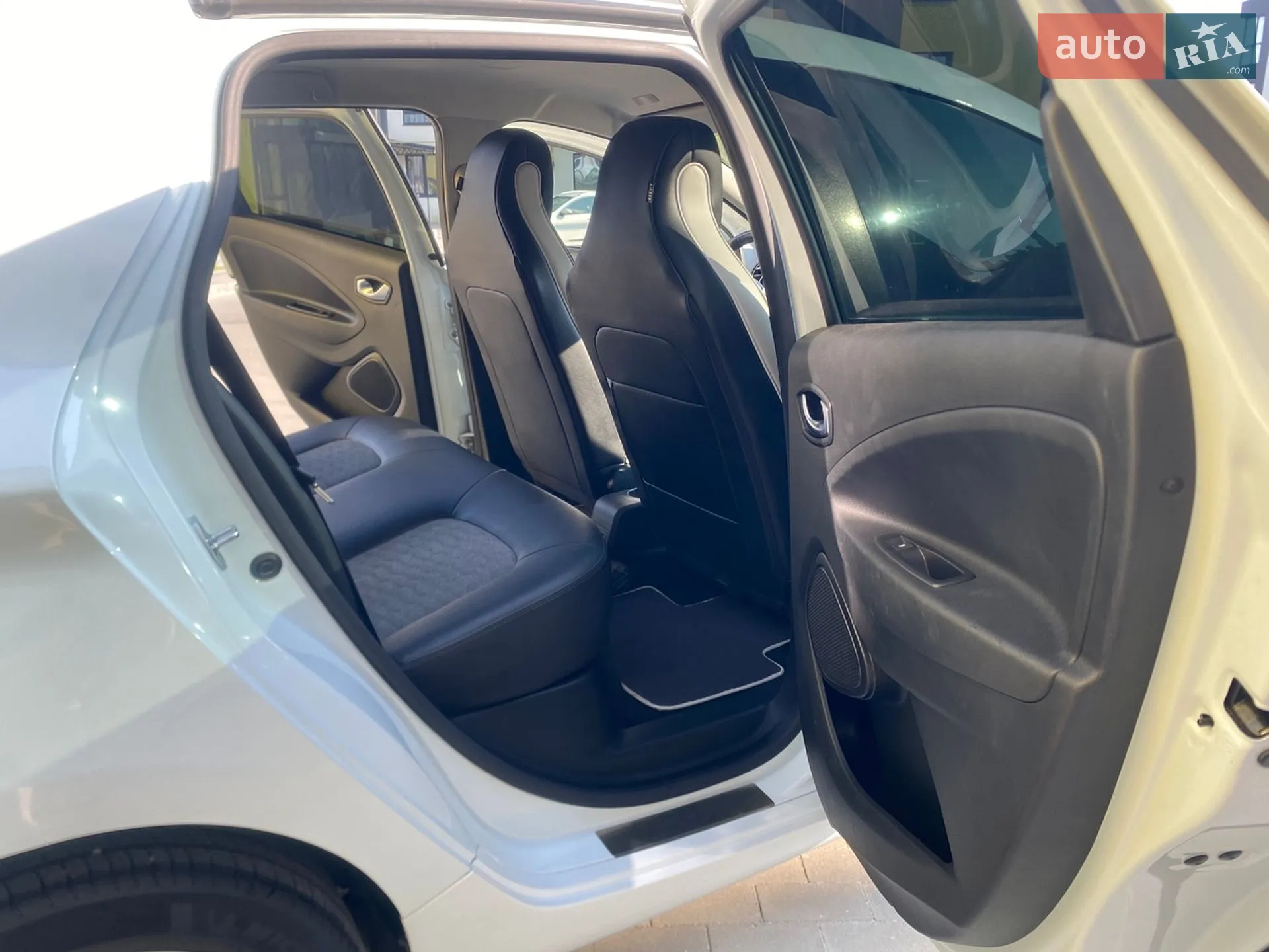 2019 Renault ZOE - мініатюра 18