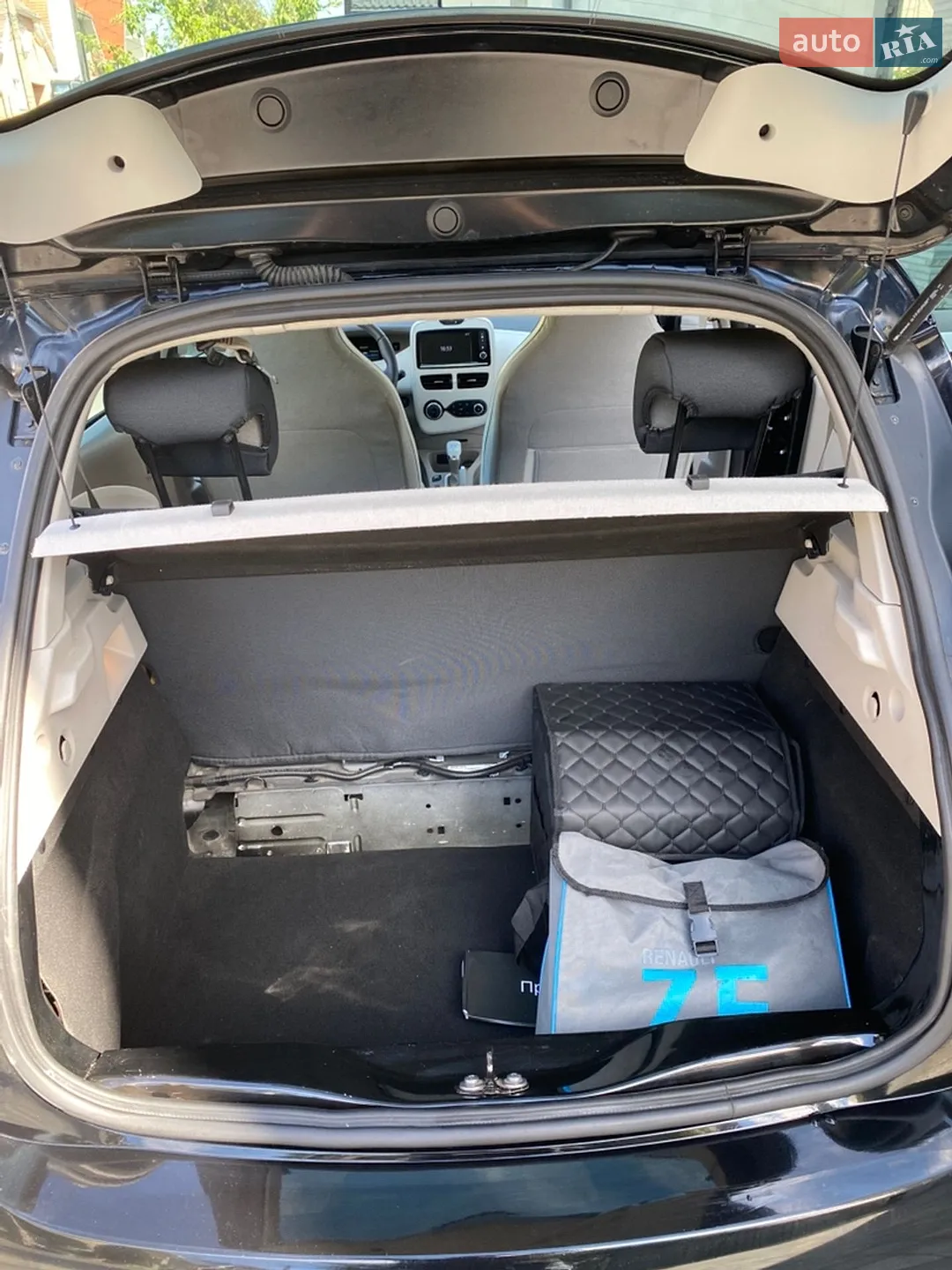 2017 Renault ZOE - мініатюра 44