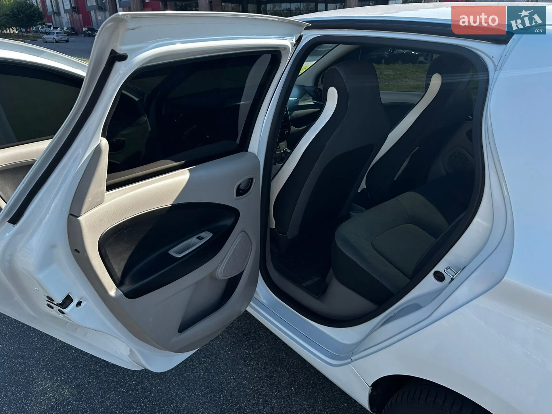 2016 Renault ZOE - мініатюра 8