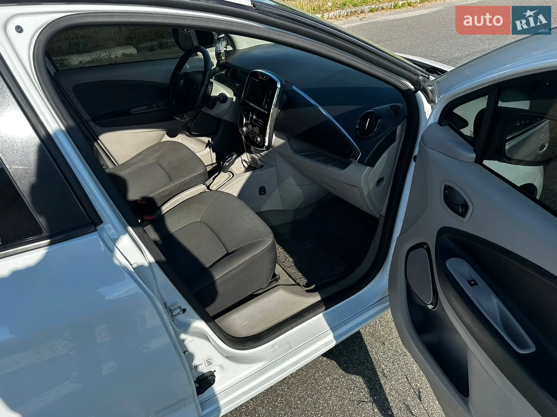 2016 Renault ZOE - мініатюра 12