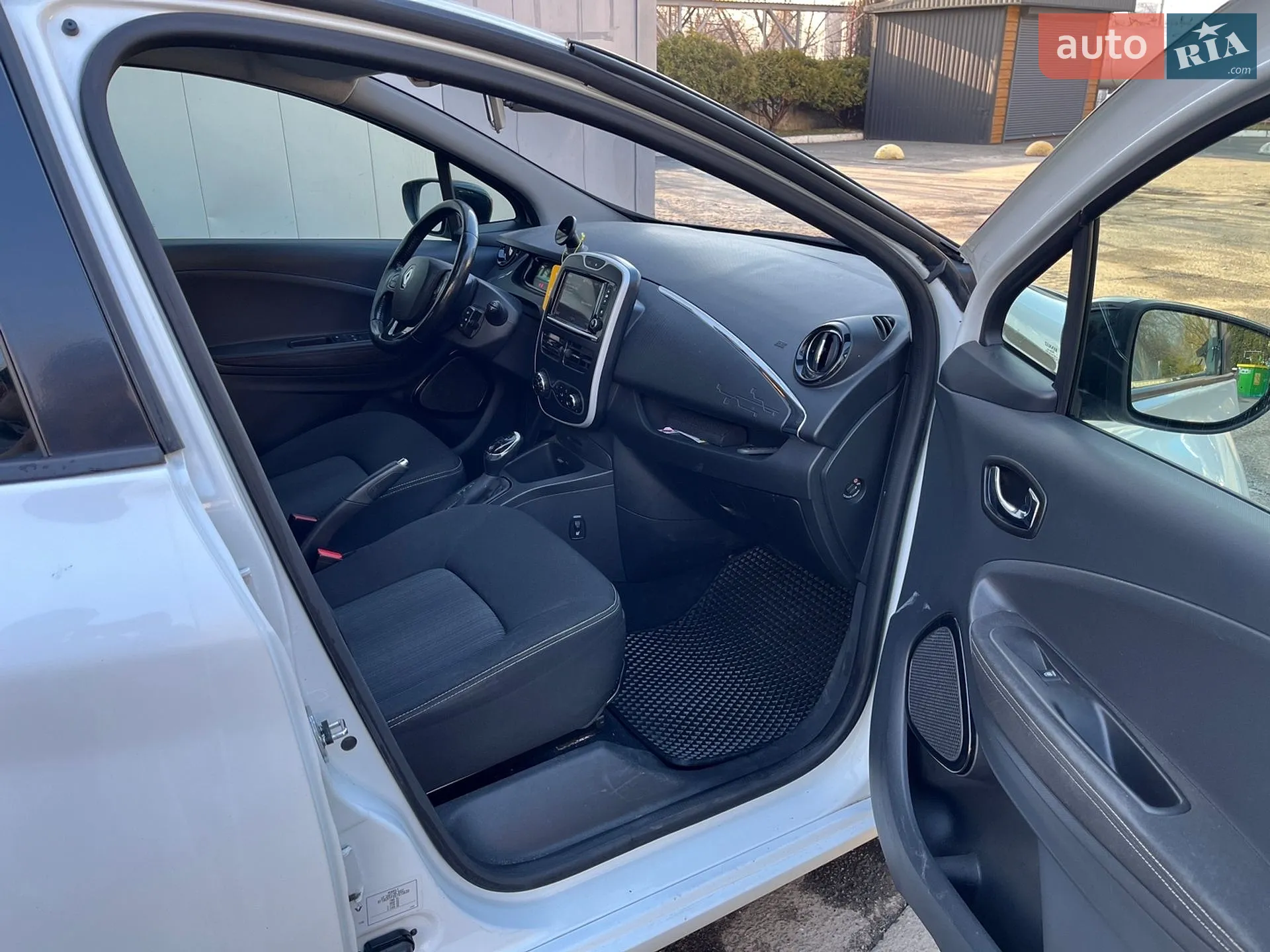 2017 Renault ZOE - мініатюра 13