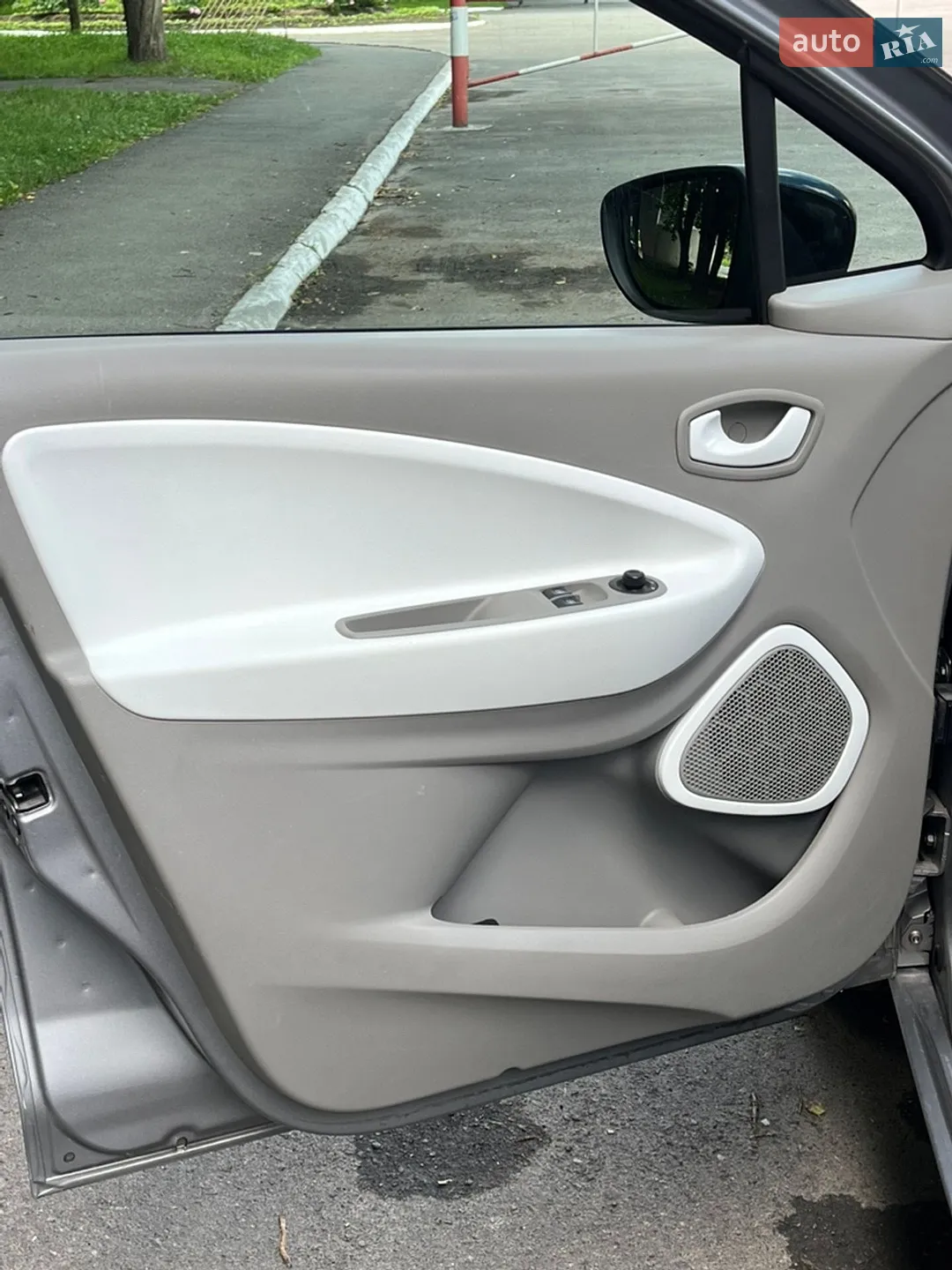 2016 Renault ZOE - мініатюра 28