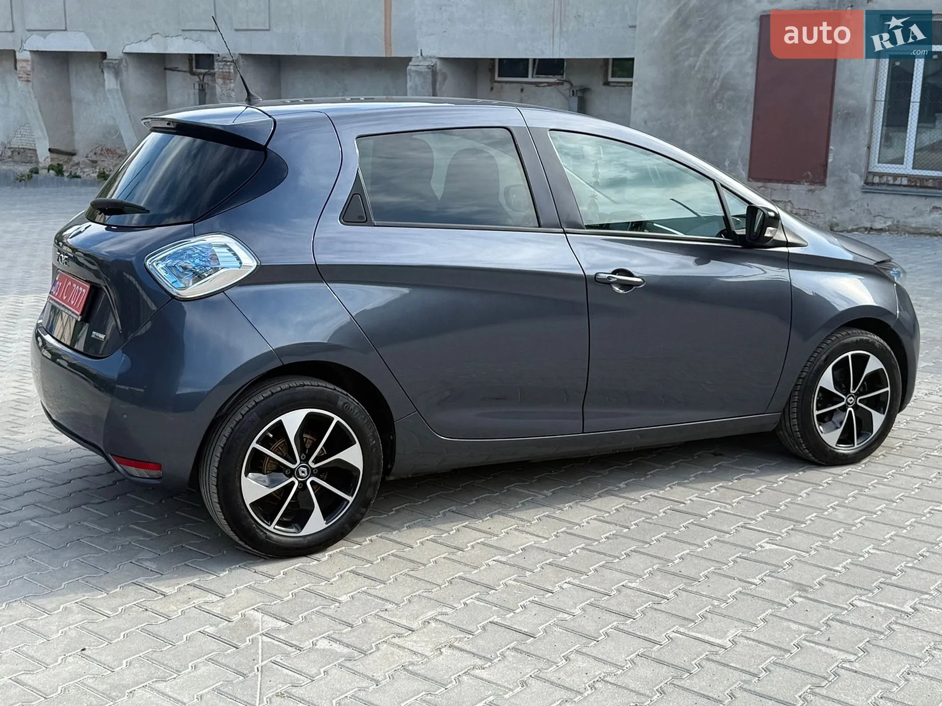 2017 Renault ZOE - мініатюра 15