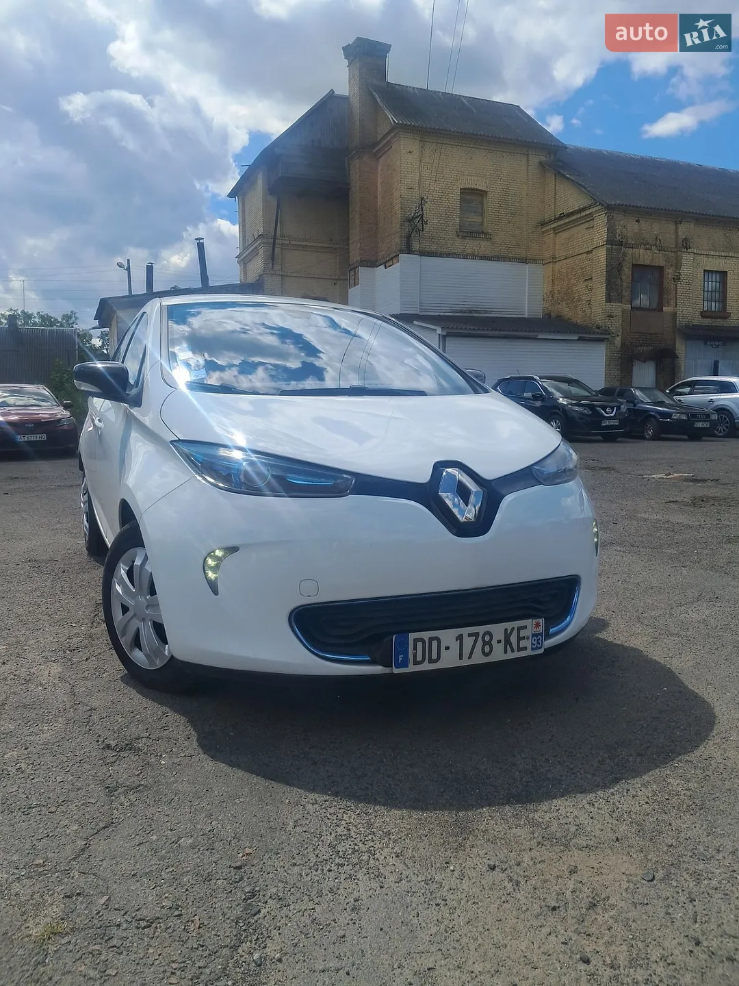 Renault Zoe 2017 VIN VF1AGVYF058972441 фото оголошення 9 з 20