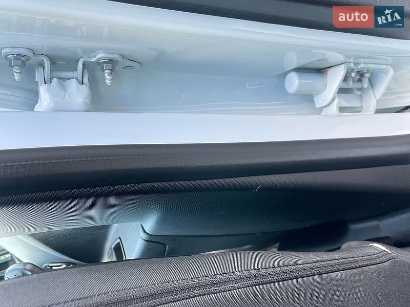 Хэтчбек Renault Zoe 2020 в Полтаве фото 40 Хэтчбек Renault Zoe 2020 в Полтаве