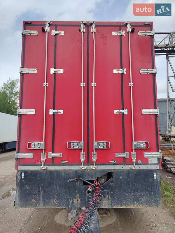 Рефрижератор Renders RMAC 2009 в Львове