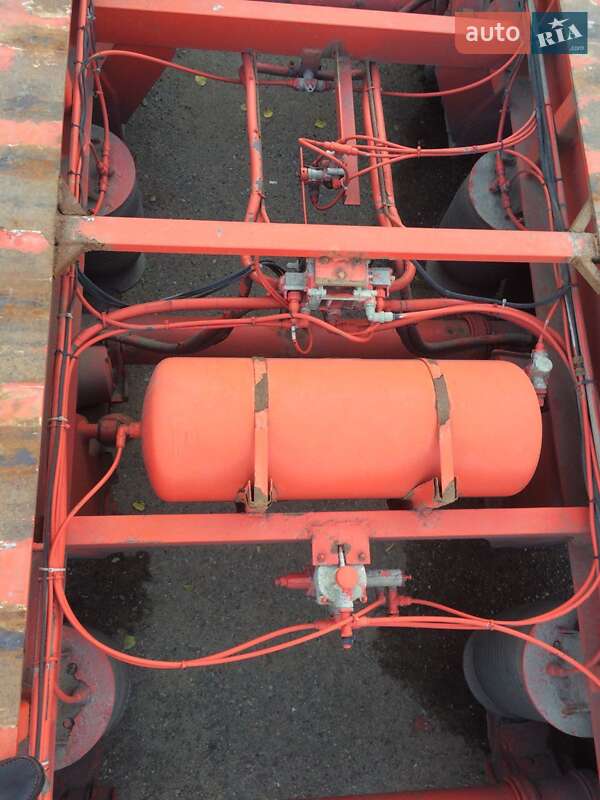 Контейнеровоз полуприцеп Renders SAF 1999 в Одессе