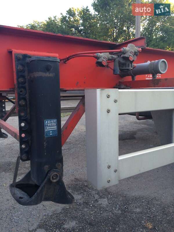 Контейнеровоз полуприцеп Renders SAF 1999 в Одессе