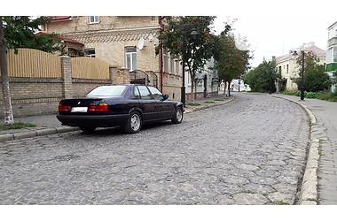 Седан Ретро автомобілі Класичні 1994 в Луцьку
