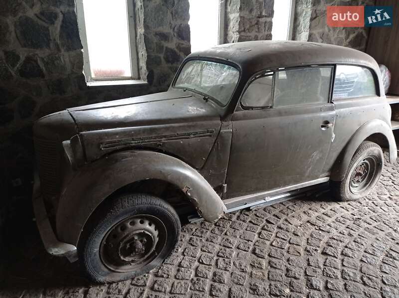 Купе Ретро автомобілі Класичні 1942 в Черкасах