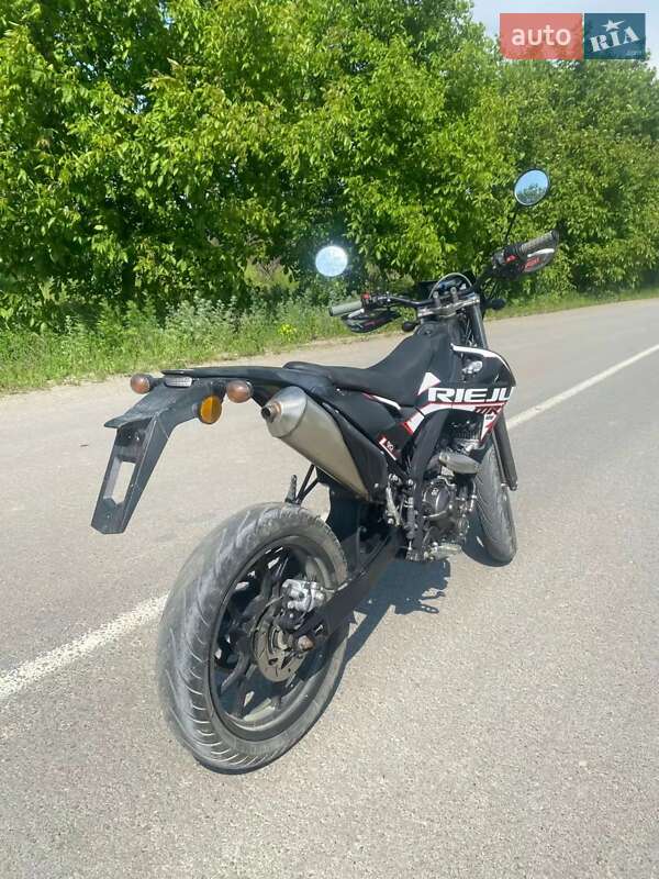 Мотоцикл Супермото (Motard) Rieju MRT 2022 в Круглику фото 7 Мотоцикл Супермото (Motard) Rieju MRT 2022 в Круглику