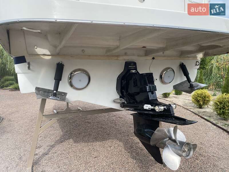 Катер Rinker 250 2006 в Білгороді-Дністровському