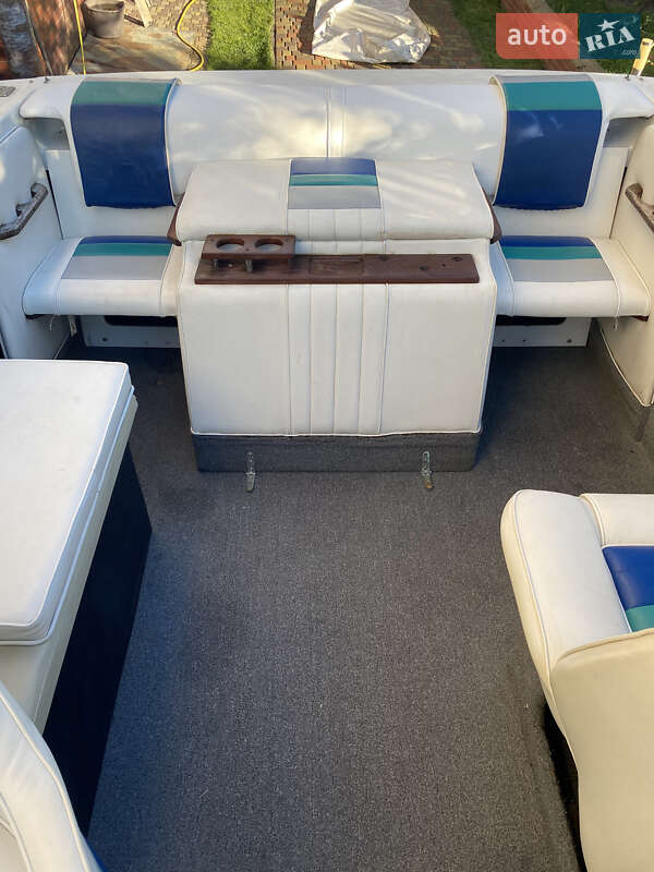 Катер Rinker Festiva 1991 в Луцьку