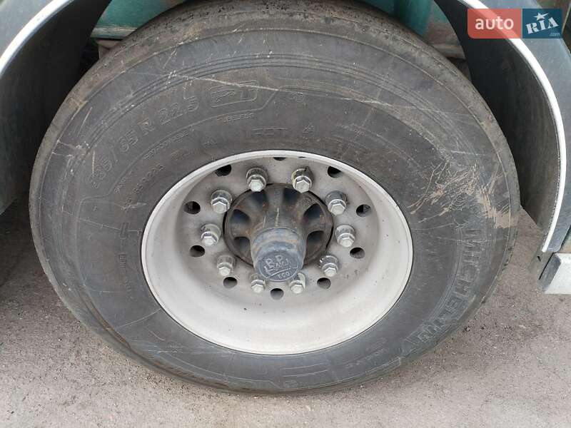 Цистерна напівпричіп Rinnen S-NA 1997 в Олександрії