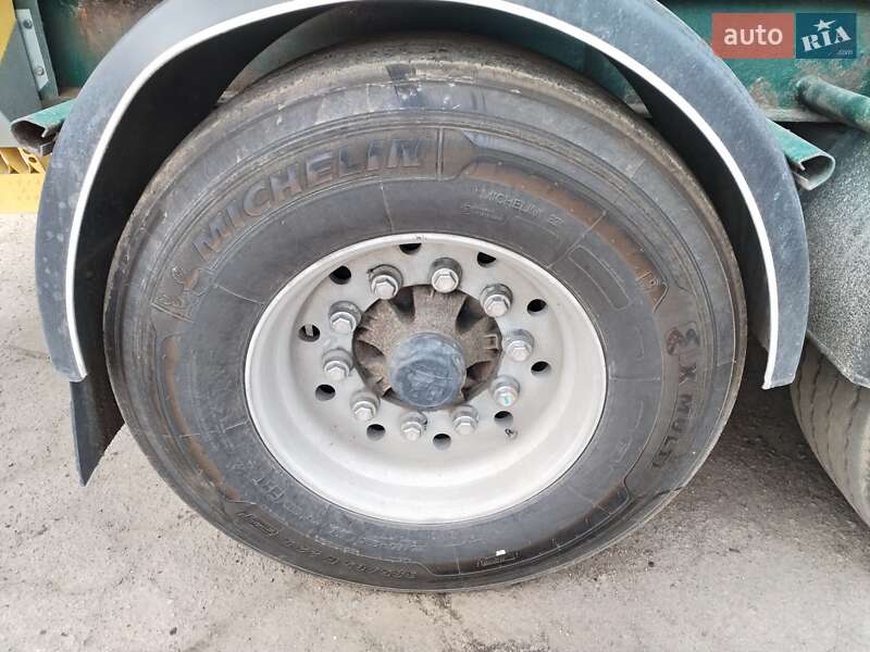 Цистерна напівпричіп Rinnen S-NA 1997 в Олександрії