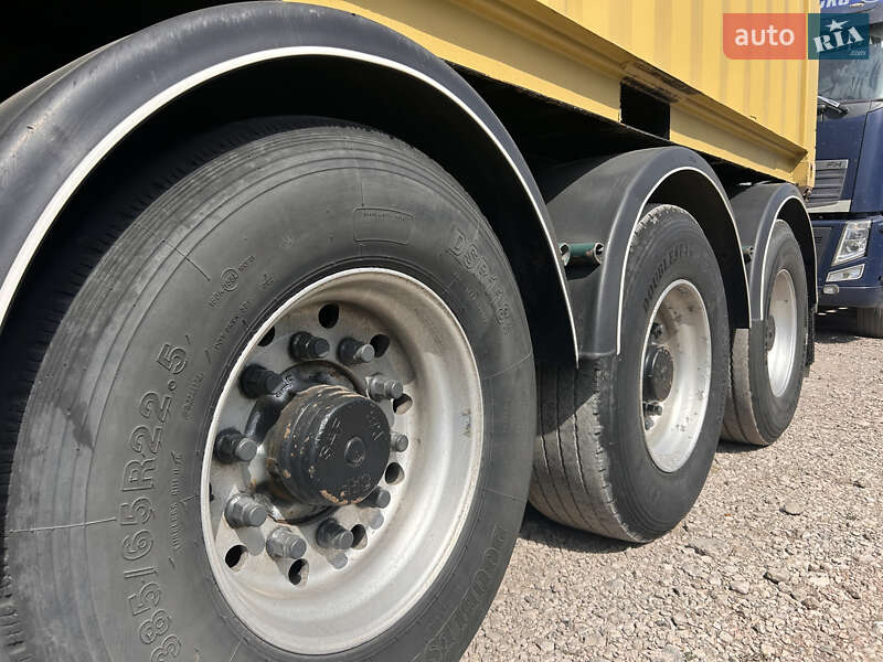 Контейнеровоз напівпричіп Rinnen S-NA 1993 в Одесі