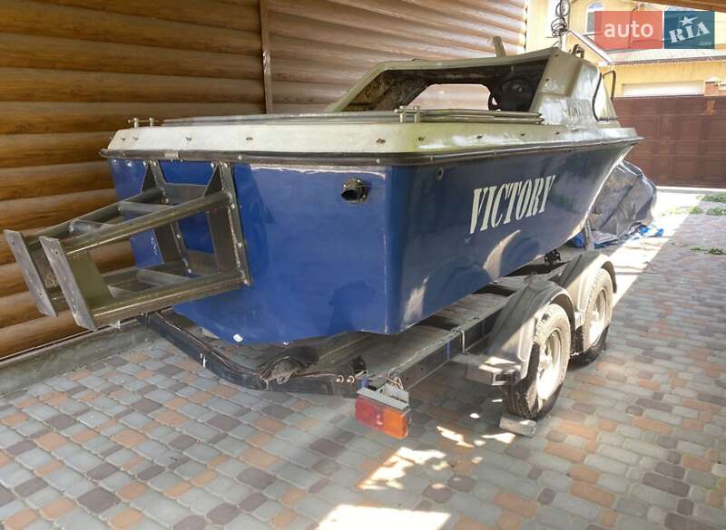 Катер Ритм М 1994 в Києві фото 29 Катер Ритм М 1994 в Києві