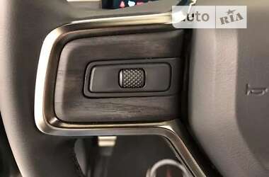 Седан Rivian R1S 2024 в 