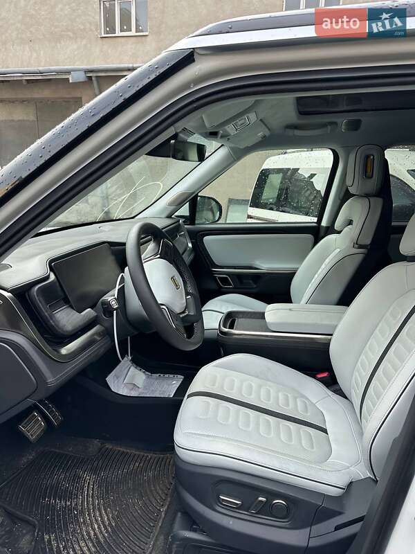 Внедорожник / Кроссовер Rivian R1S 2023 в Львове