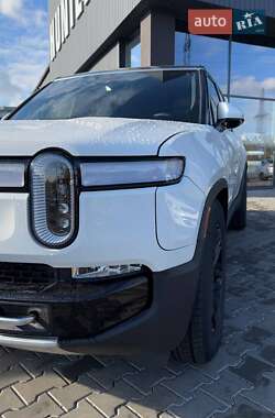 Внедорожник / Кроссовер Rivian R1S 2023 в Киеве