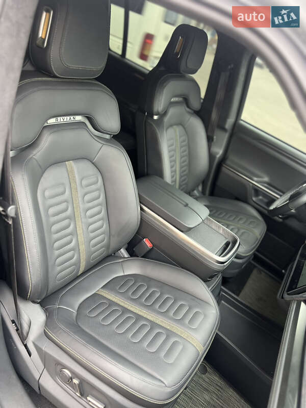 Позашляховик / Кросовер Rivian R1S 2023 в Миколаєві фото 9 Позашляховик / Кросовер Rivian R1S 2023 в Миколаєві