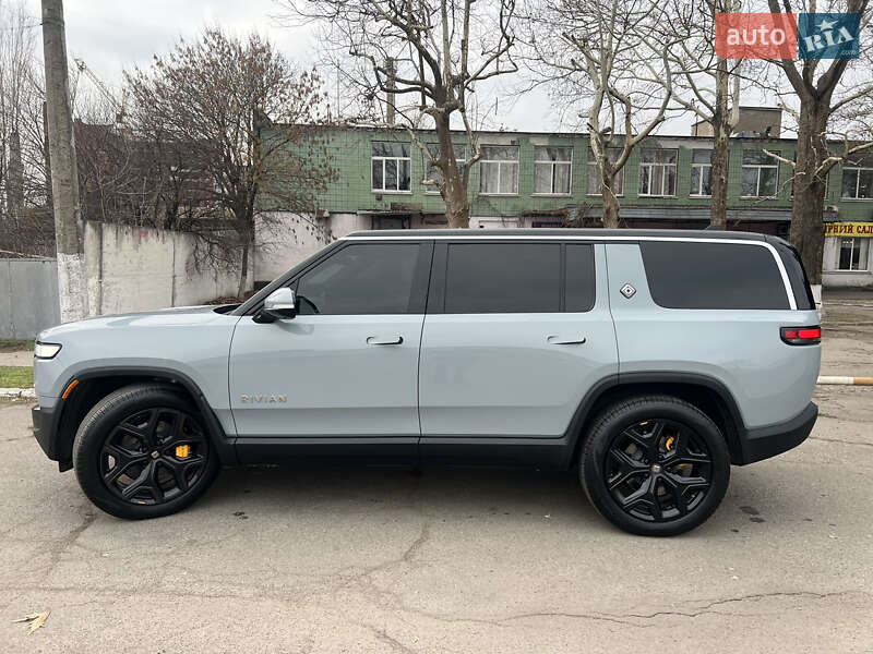 Позашляховик / Кросовер Rivian R1S 2023 в Миколаєві фото 6 Позашляховик / Кросовер Rivian R1S 2023 в Миколаєві