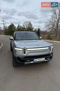 Позашляховик / Кросовер Rivian R1S 2023 в Києві