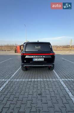 Внедорожник / Кроссовер Rivian R1S 2024 в 