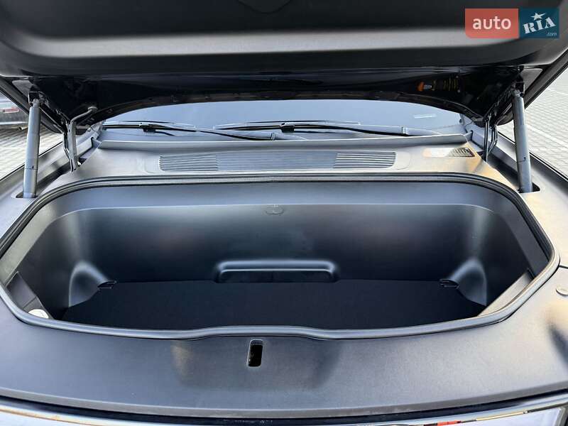 Позашляховик / Кросовер Rivian R1S 2024 в Львові