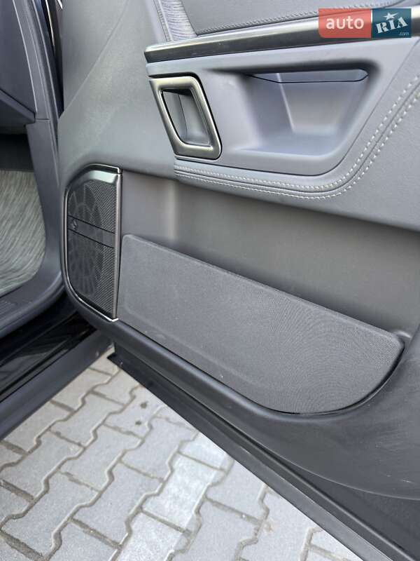 Позашляховик / Кросовер Rivian R1S 2024 в Львові