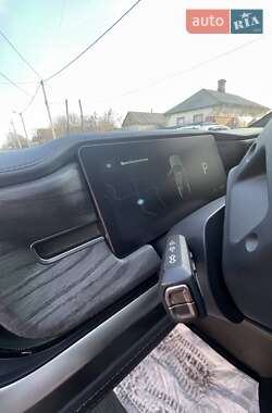 Внедорожник / Кроссовер Rivian R1S 2023 в 