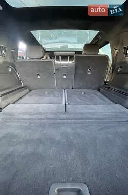 Внедорожник / Кроссовер Rivian R1S 2023 в 