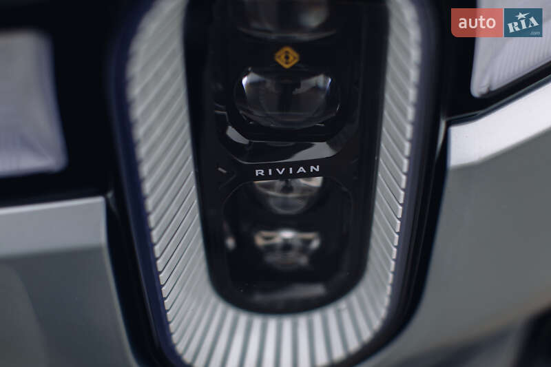 Внедорожник / Кроссовер Rivian R1S 2024 в Киеве